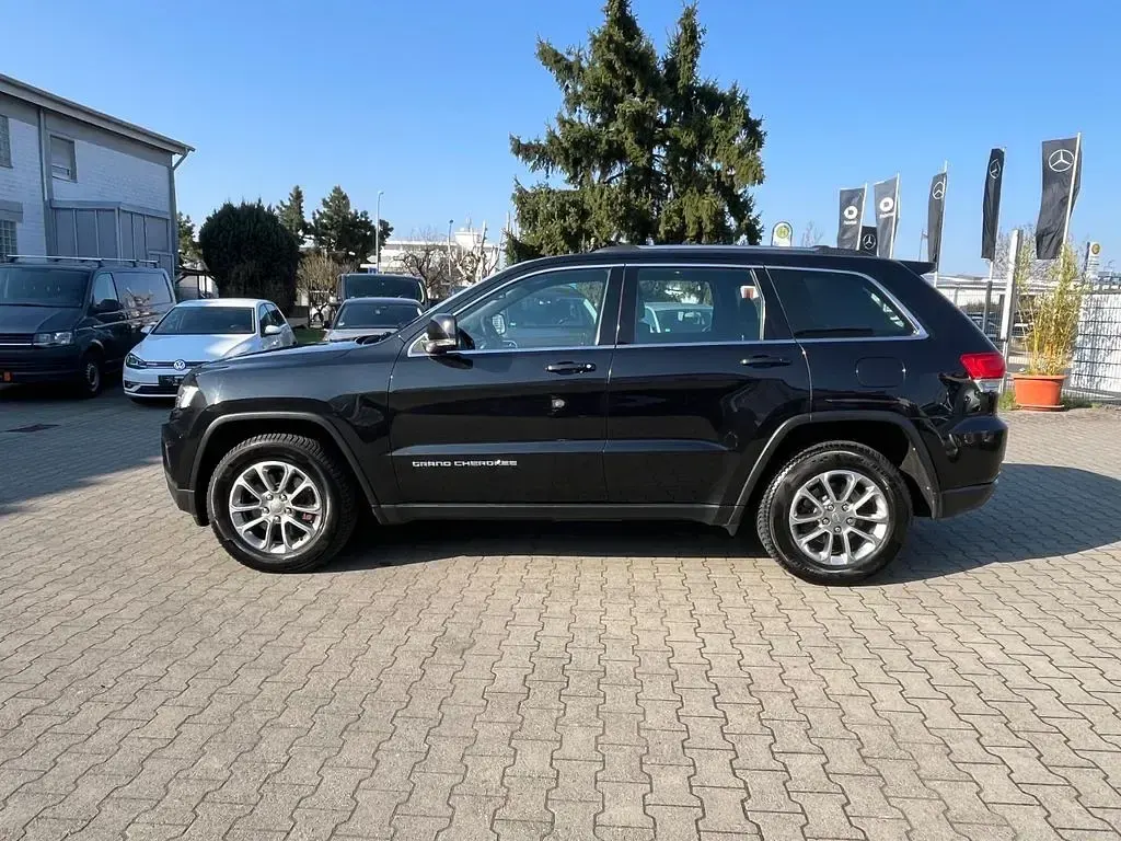 Gebraucht Jeep Grand Cherokee Laredo 190 PS (139 kW) 2015 Schwarz SUV