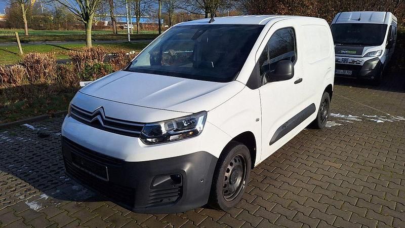 Weiß Gebraucht 2019 Citroën Berlingo Van / Kleinbus | 6.990 € (Superpreis) - Bild 1/4