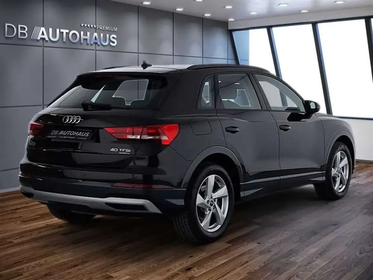 Gebraucht Audi Q3 Advanced Plus 190 PS (139 kW) 2024 Schwarz SUV