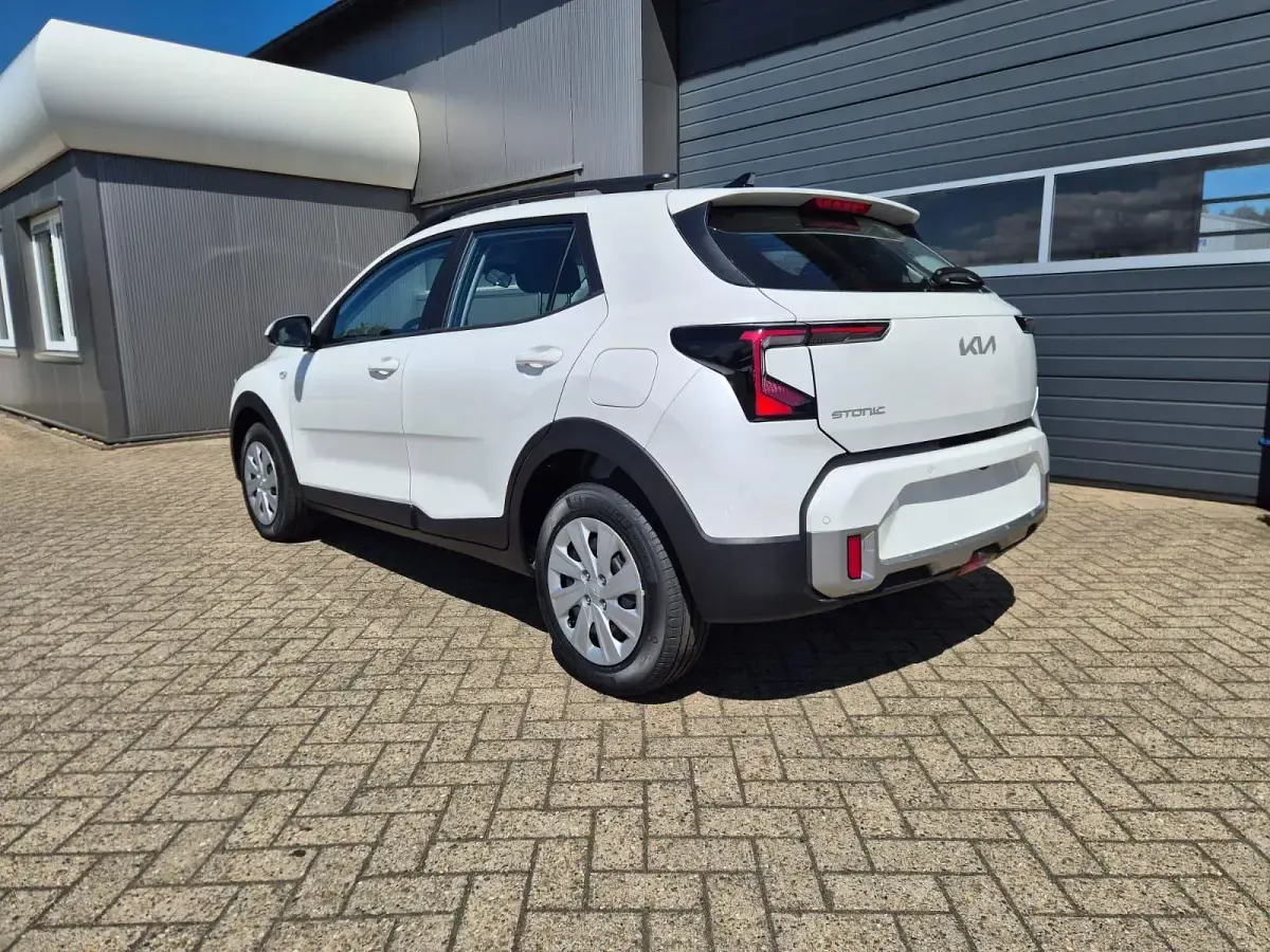 Neu Kia Stonic 116 PS (85 kW) 2026 Snow white pearl SUV