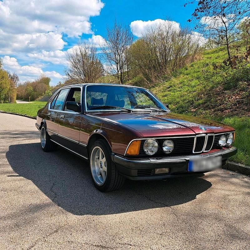 Second-hand BMW 745 252 CP (185 kW) 1984 Berlinǎ