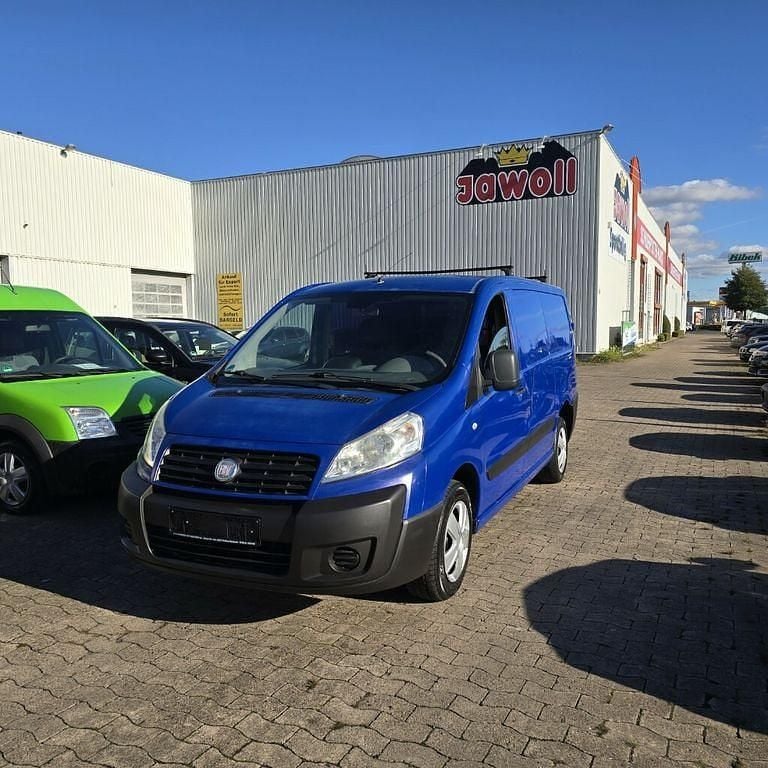 Gebraucht Fiat Scudo 120 PS (88 kW) 2011 Blau Van