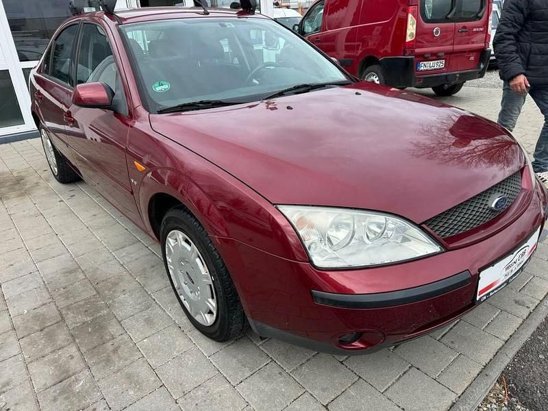 Gebraucht Ford Mondeo Ghia 170 PS (125 kW) 2002 Rot Limousine