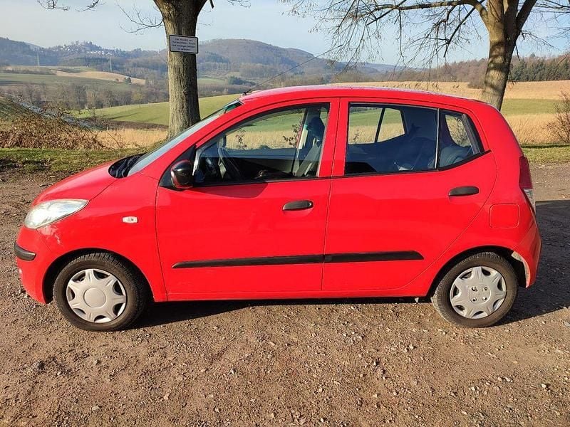 Rot Gebraucht 2010 Hyundai i10 Kleinwagen | 2.750 € (Guter Preis) - Bild 1/4