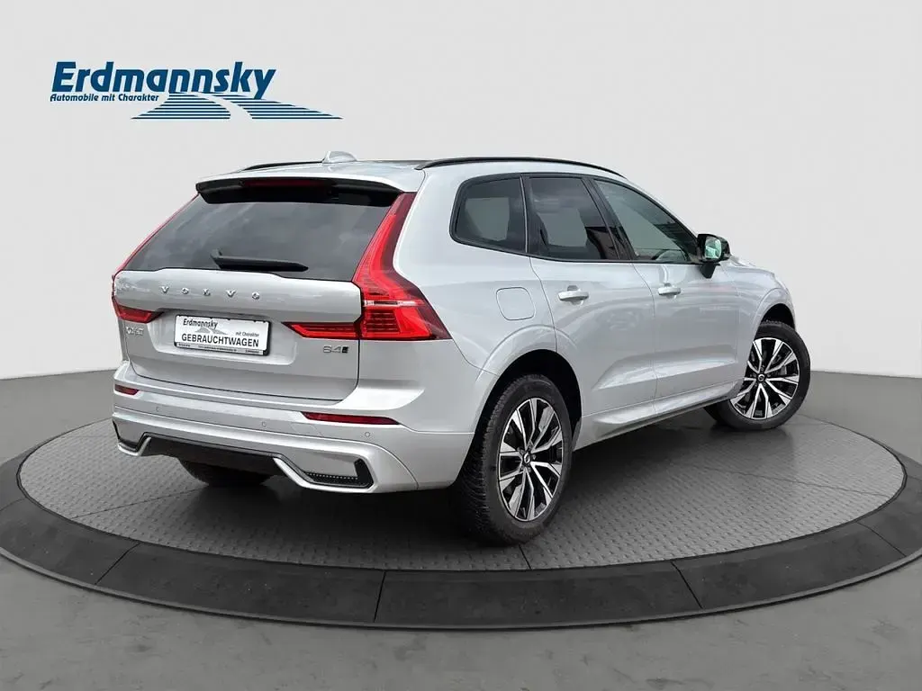 Gebraucht Volvo XC60 Plus 197 PS (144 kW) 2023 Silber SUV
