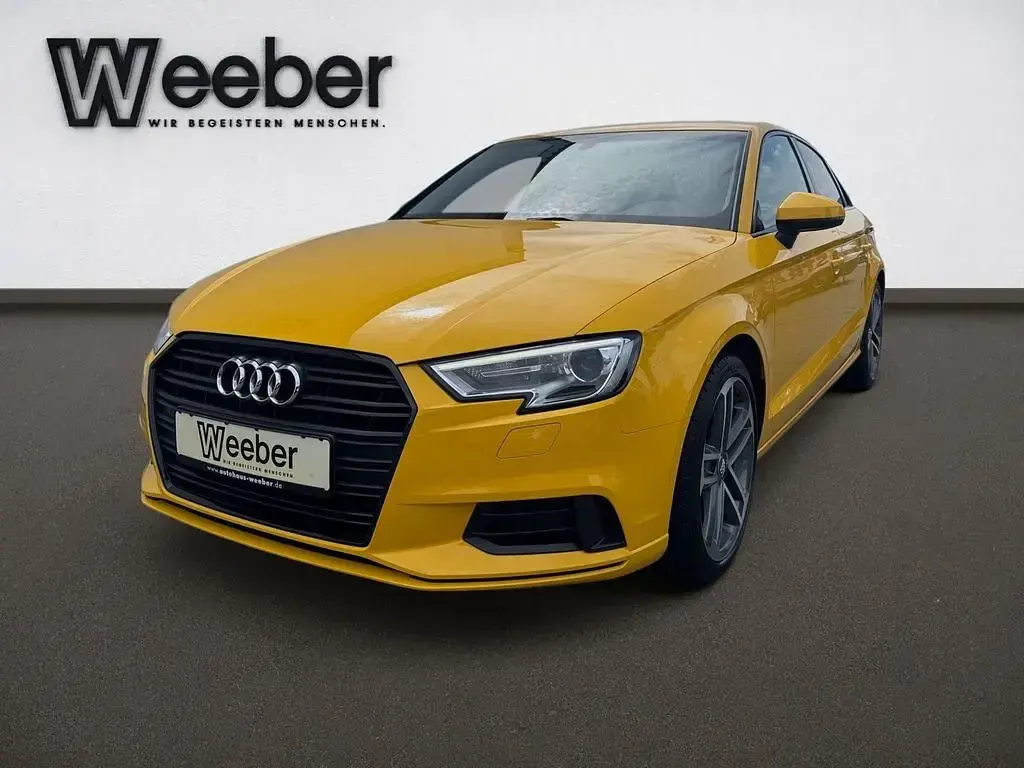 Gebraucht Audi A3 Sport 150 PS (110 kW) 2018 Vegasgelb Limousine