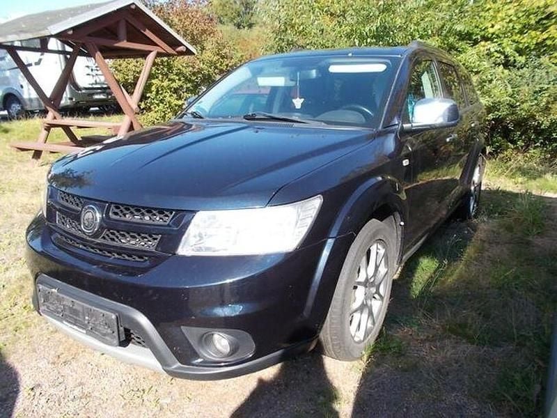 Blackberry metallic (schwarz) Gebraucht 2012 Fiat Freemont Lounge SUV | 3.990 € (Superpreis) - Bild 1/4