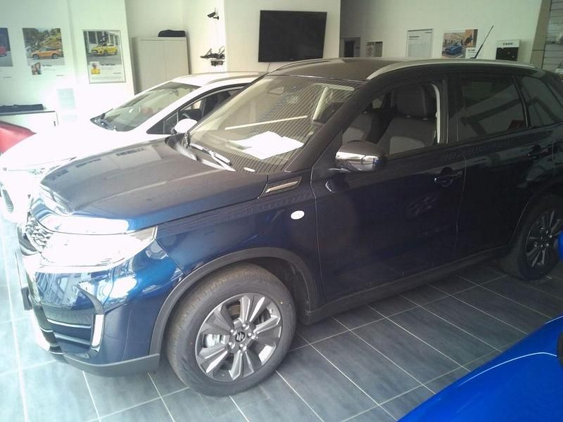 Blau Neu 2025 Suzuki Vitara Comfort SUV | 26.890 € (Fairer Preis) - Bild 1/4