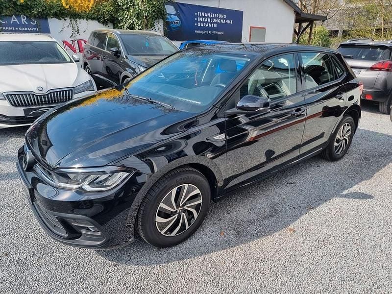 Gebraucht VW Polo 95 PS (69 kW) 2022 Schwarz Kleinwagen
