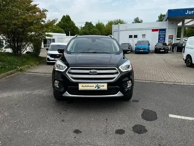 Gebraucht Ford Kuga Titanium 150 PS (110 kW) 2017 Shadow black SUV