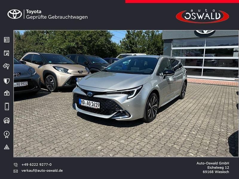 Silber Neu 2025 Toyota Corolla Kombi | 39.614 € - Bild 1/4