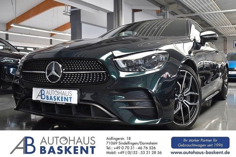 Grün Gebraucht 2021 Mercedes E220 AMG line Coupé | 44.980 € (Teuer) - Bild 1/4
