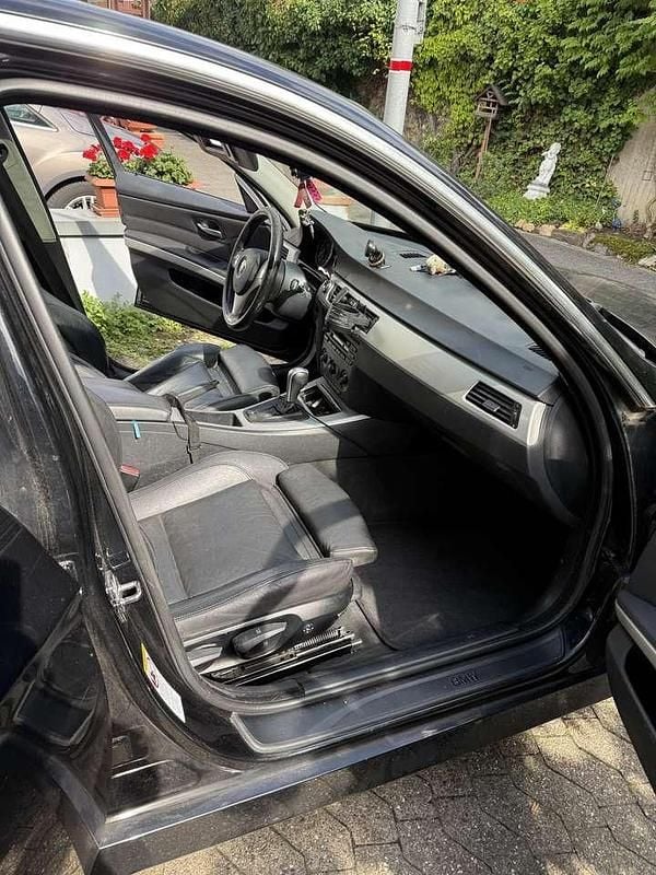 Gebraucht 2005 BMW 325 Limousine | 1.600 € (Superpreis) - Bild 1/4