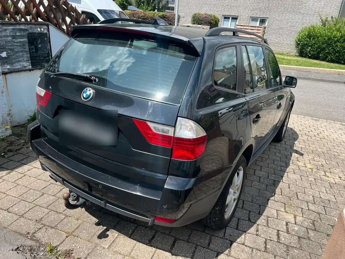 Gebraucht BMW X3 180 PS (132 kW) 2009 Schwarz SUV
