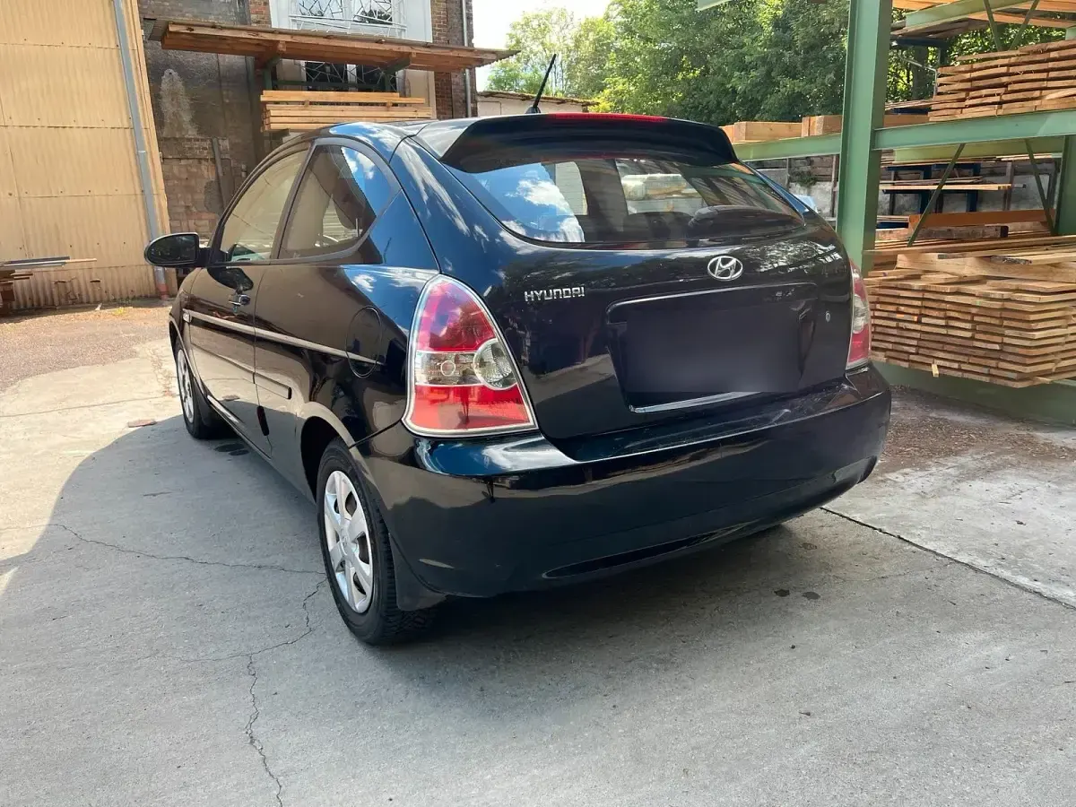 Gebraucht Hyundai Accent 97 PS (71 kW) 2007 Schwarz Kleinwagen