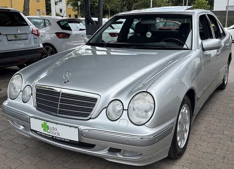 Brugt Mercedes E200 Elegance 136 HK (100 kW) 1999 Sølv Sedan