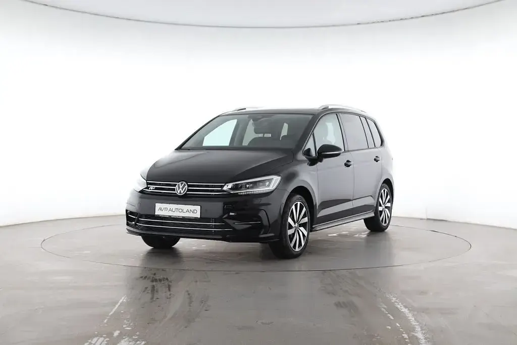 Neu VW Touran R-line 150 PS (110 kW) 2026 Grenadillschwarz Van / Kleinbus