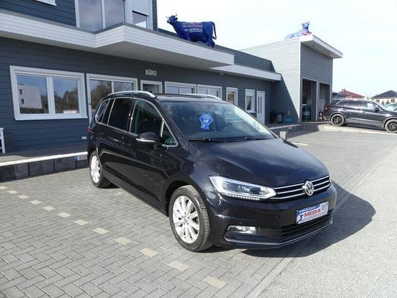 Gebraucht VW Touran Highline 150 PS (110 kW) 2017 Schwarz Van / Kleinbus