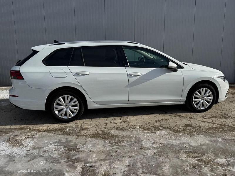 Gebraucht VW Golf VIII Active 116 PS (85 kW) 2022 Weiß Kombi