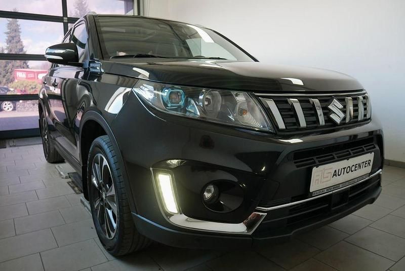 Usado Suzuki Vitara 140 HP (102 kW) 2019 Preto SUV