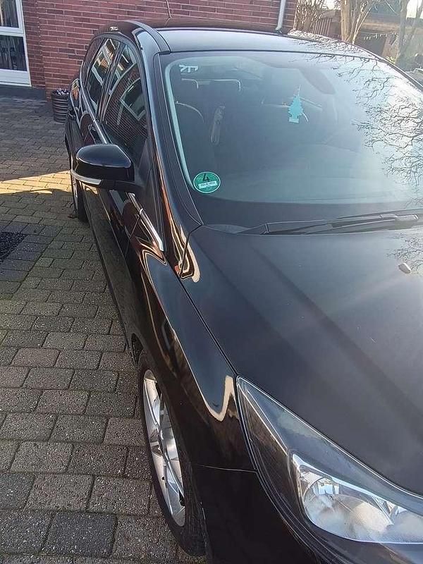 Gebraucht Ford Focus 116 PS (85 kW) 2014 Schwarz Kombi