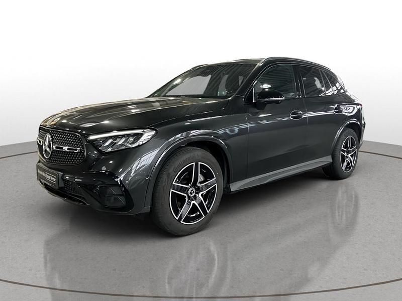 Gebraucht Mercedes GLC200 AMG line 204 PS (150 kW) 2025 Metalliclack graphitgrau SUV
