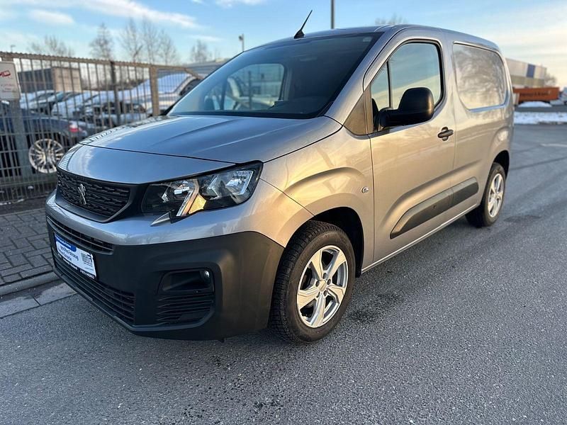 Gebraucht Peugeot Partner Premium 110 PS (80 kW) 2022 Van / Kleinbus