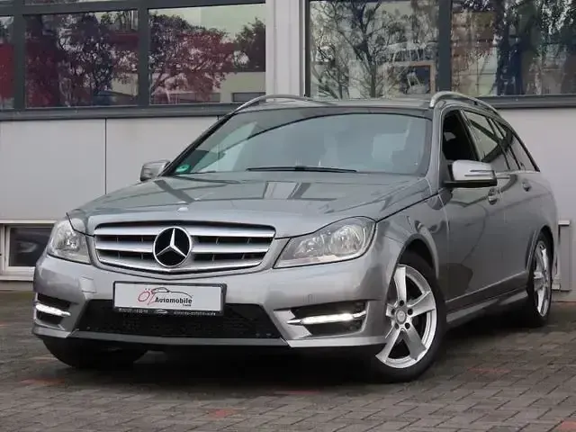 Gebraucht Mercedes C200 AMG line 184 PS (135 kW) 2013 Silber Limousine