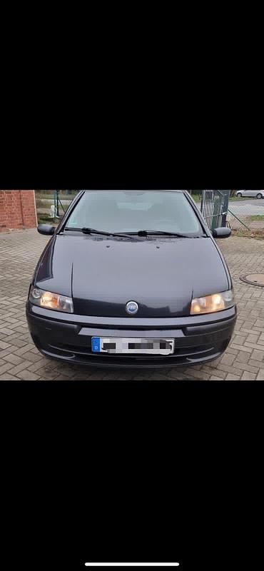 Schwarz Gebraucht 2003 Fiat Punto Kleinwagen | 1.200 € - Bild 1/4