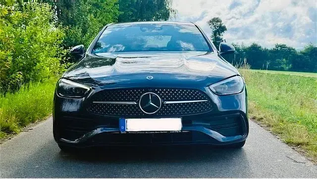 Gebraucht Mercedes C300 AMG line 258 PS (189 kW) 2024 Grau Limousine