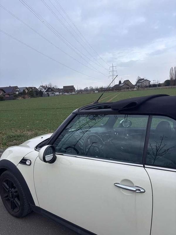 Gebraucht Mini One Cabriolet 98 PS (72 kW) 2015 Cabrio