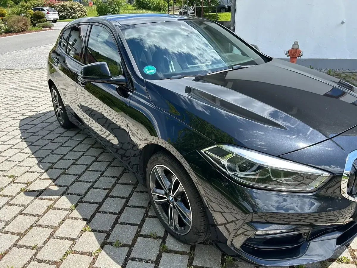 Gebraucht BMW 118 Advantage 140 PS (102 kW) 2020 Schwarz Kleinwagen