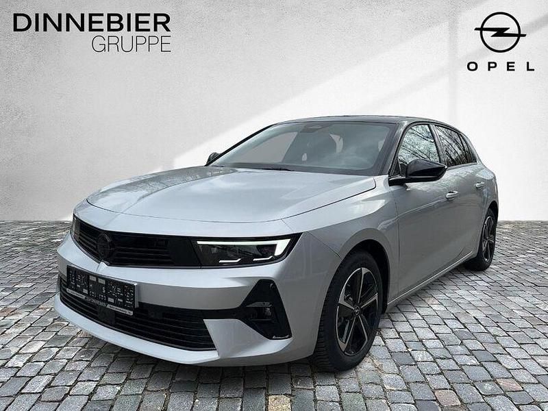 Neu Opel Astra 145 PS (106 kW) 2026 Silber (metallic) Limousine