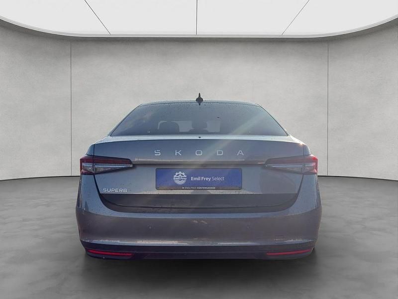 Gebraucht Skoda Superb Selection 150 PS (110 kW) 2025 Grau Limousine