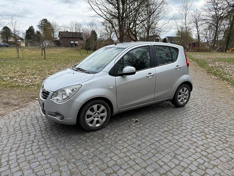 Gebraucht Opel Agila 65 PS (47 kW) 2008 Silber Kleinwagen