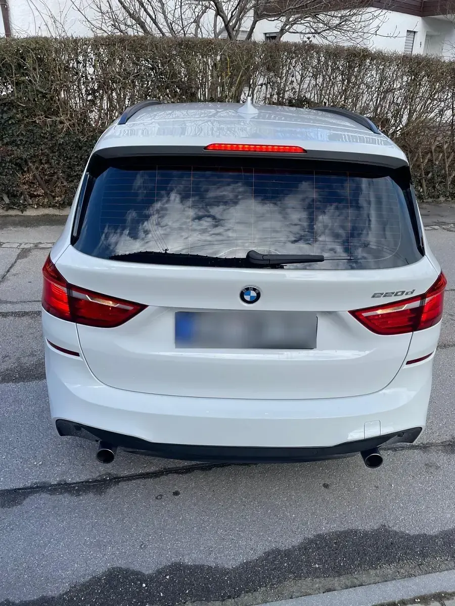 Gebraucht BMW 220 Gran Tourer M Sport 190 PS (139 kW) 2016 Weiß Van / Kleinbus