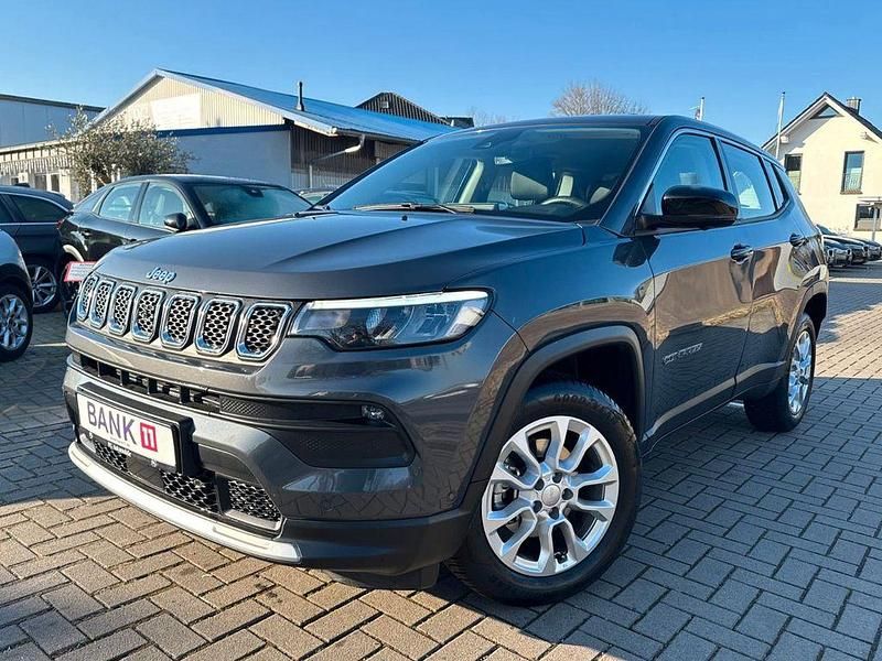 Gebraucht Jeep Compass Altitude 131 PS (96 kW) 2024 Grau SUV