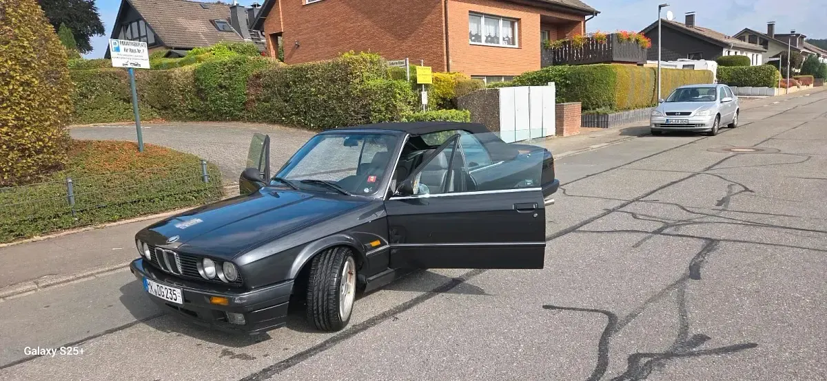 Gebraucht BMW 320 Cabriolet 129 PS (94 kW) 1991 Schwarz Cabrio