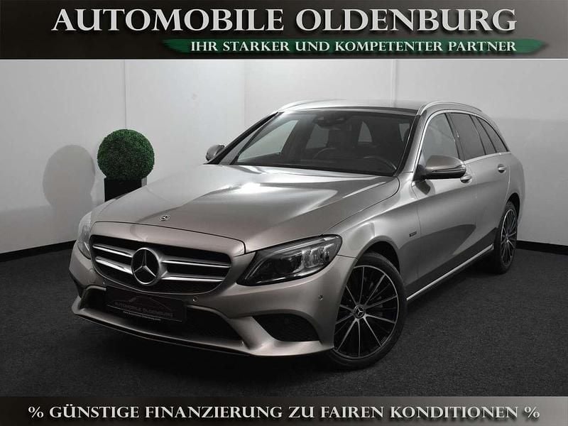 Gebraucht Mercedes C300e Avantgarde 306 PS (225 kW) 2021 Silber Kombi