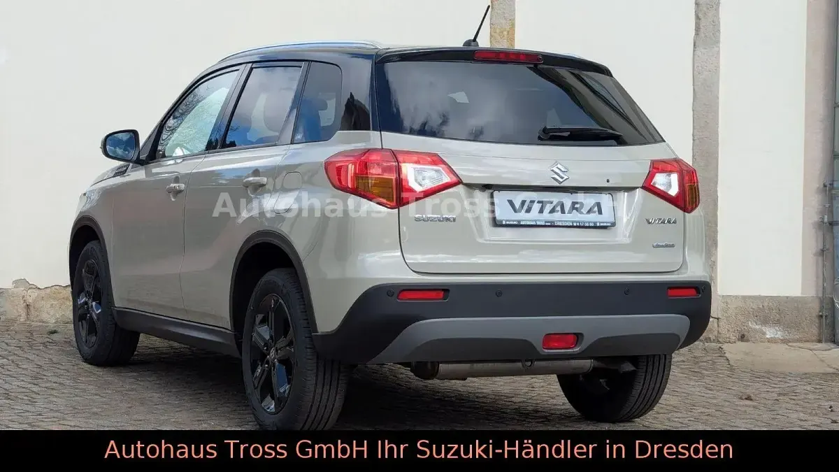 Używany Suzuki Vitara 140 KM (102 kW) 2017 Beżowy SUV