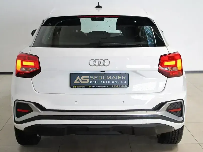 Gebraucht Audi Q2 S-Line 150 PS (110 kW) 2023 Ibisweiß SUV
