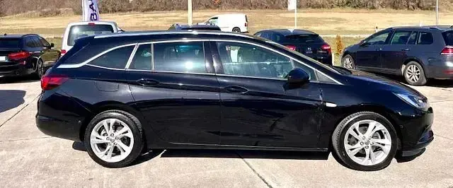 Gebraucht Opel Astra 110 PS (80 kW) 2018 Schwarz Kombi