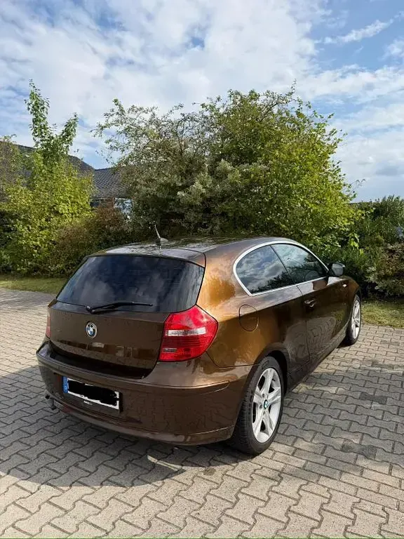 Gebraucht BMW 118 Coupé 143 PS (105 kW) 2011 Braun Coupé