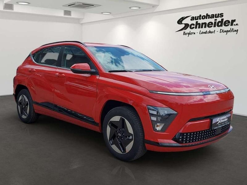 Neu Hyundai Kona Select 114 kW (156 PS) 2026 Engine red SUV