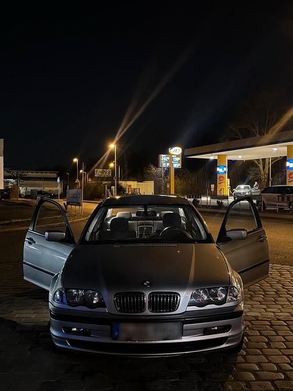Occasion BMW 320 150 ch (110 kW) 2000 Argent Berline