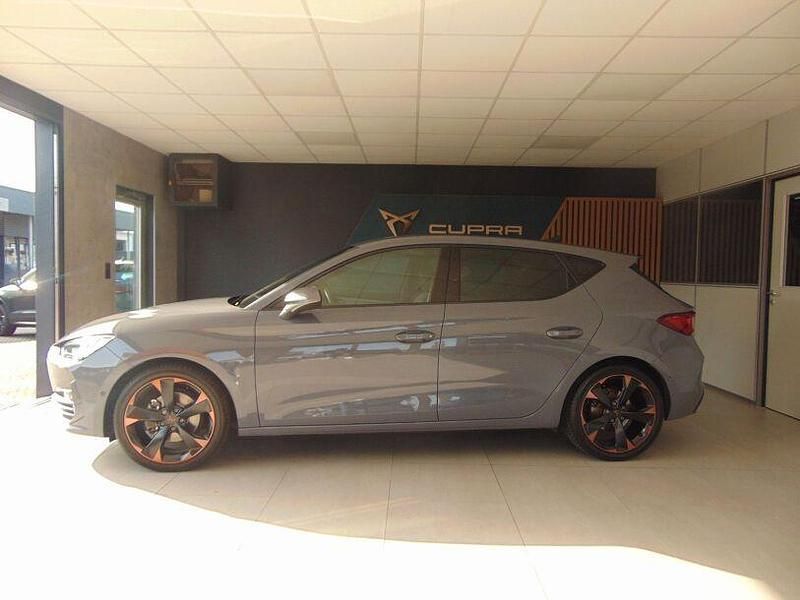 Gebraucht Cupra Leon 150 PS (110 kW) 2023 Grau Coupé