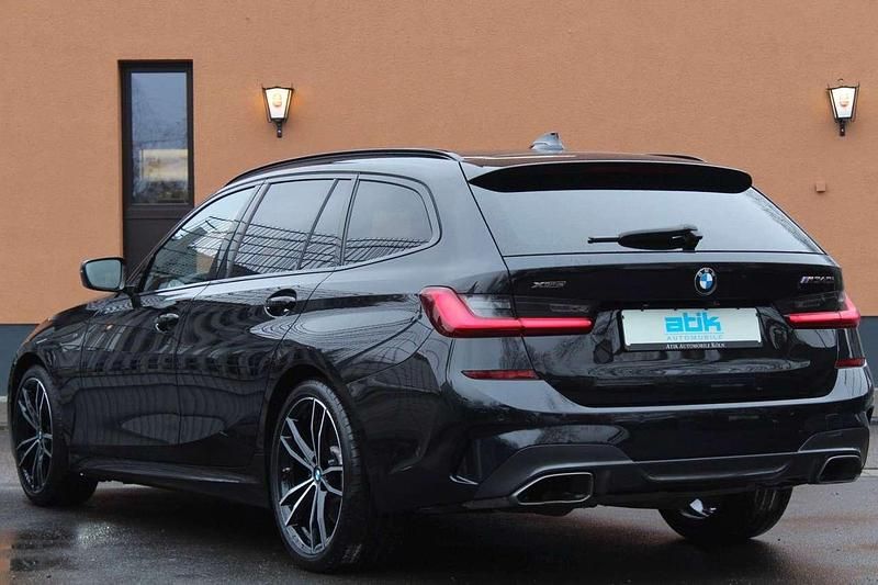 Gebraucht BMW 340 374 PS (275 kW) 2020 Saphirschwarz Kombi