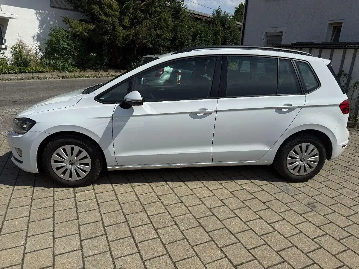 Gebraucht VW Golf VII 125 PS (91 kW) 2015 Weiß Limousine