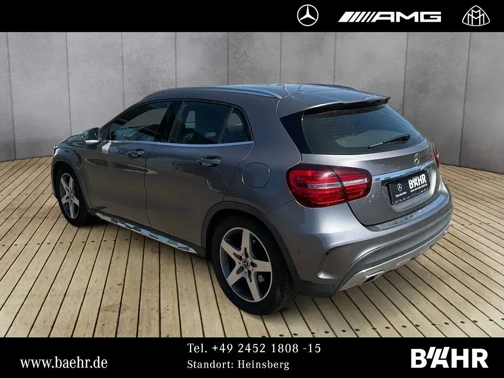 Gebraucht Mercedes GLA220 177 PS (130 kW) 2018 Lack mountaingrau (metallic) SUV