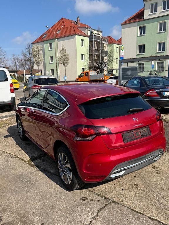 Gebraucht Citroën DS4 So Chic 163 PS (119 kW) 2012 Rot Kleinwagen
